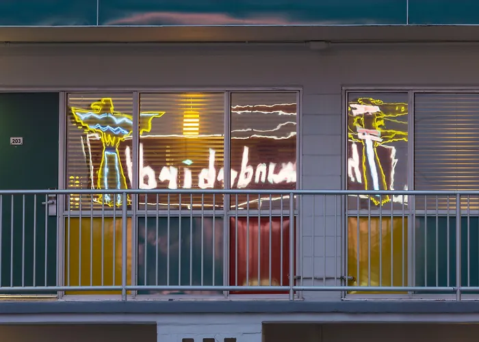 Thunderbird Inn