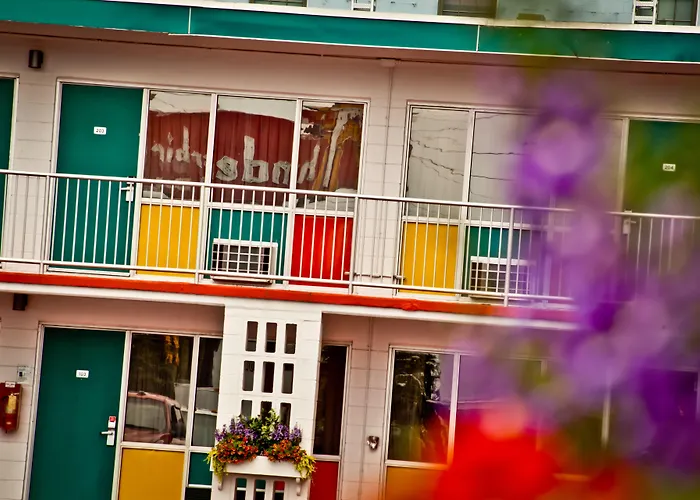 Thunderbird Inn